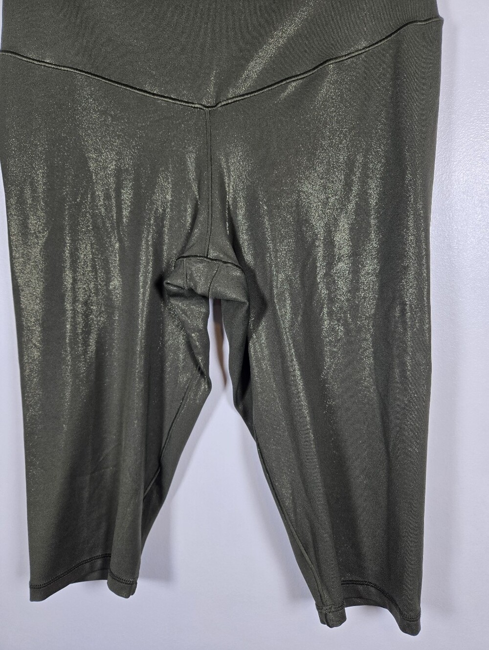 NEW Aerie Offline Real Me Crop Leggings Size Large Liquid Shine Metallic Green - Picture 4 of 12